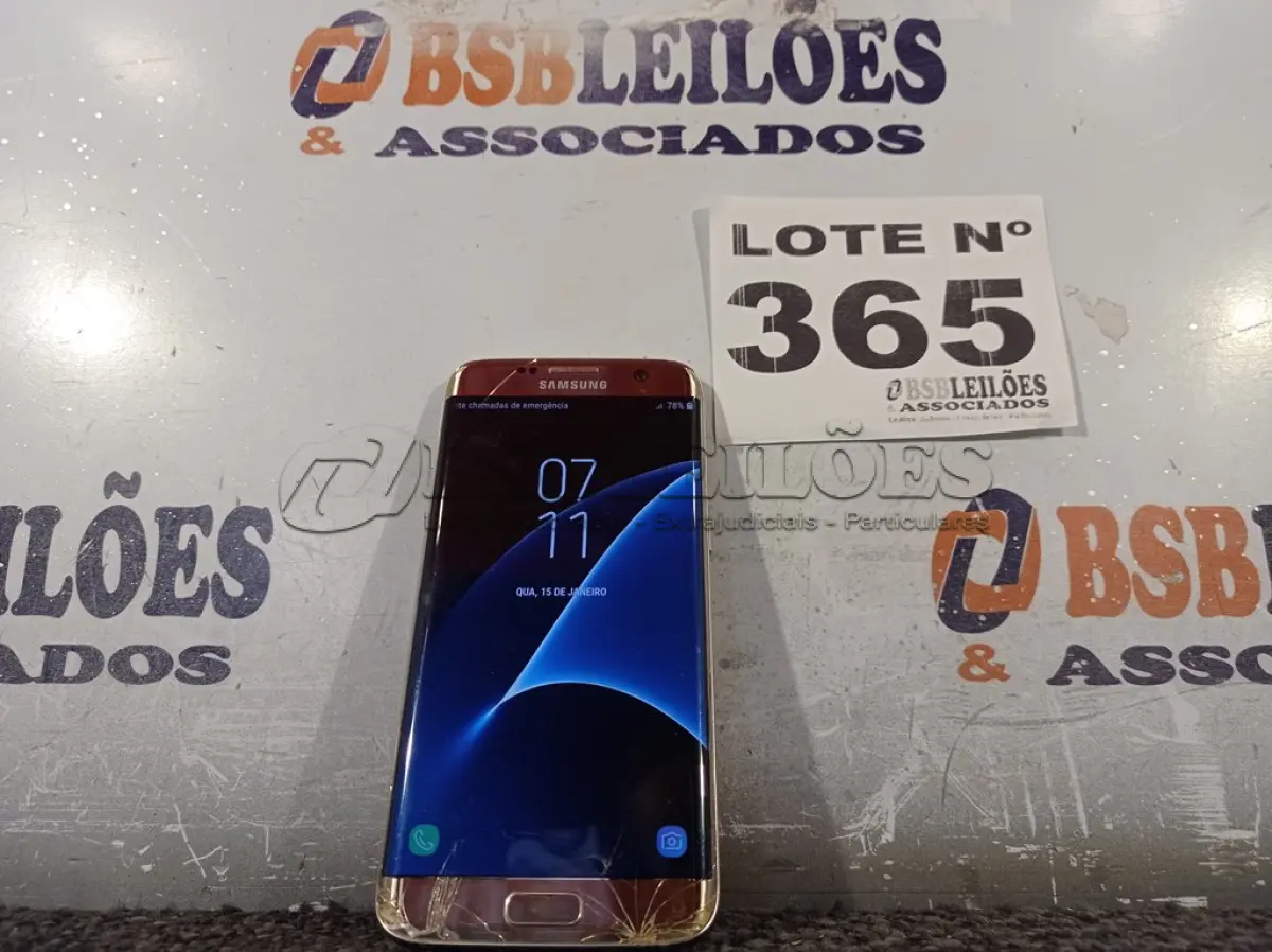 LOTE 365 - 01 – CELULAR SAMSUNG GALAXY S7 EDGE (NO ESTADO, NÃO SABEMOS SE FUNCIONA. LEILÃO NÃO TEM GARANTIA E NEM DEVOLUÇÃO, SUJEITO A POSSÍVEIS AVARIAS VISÍVEIS/OCULTAS E/OU AUSÊNCIA DE COMPONENTES)