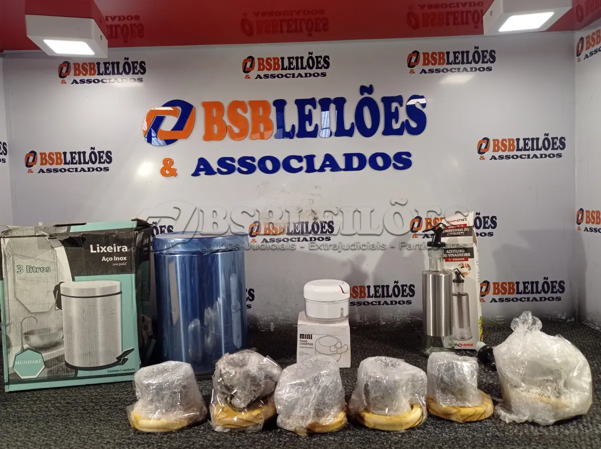 LOTE 256 - 11 - ITENS DOMÉSTICOS DIVERSOS (NO ESTADO, NÃO SABEMOS SE FUNCIONA. LEILÃO NÃO TEM GARANTIA E NEM DEVOLUÇÃO, SUJEITO A POSSÍVEIS AVARIAS VISÍVEIS/OCULTAS E/OU AUSÊNCIA DE COMPONENTES)