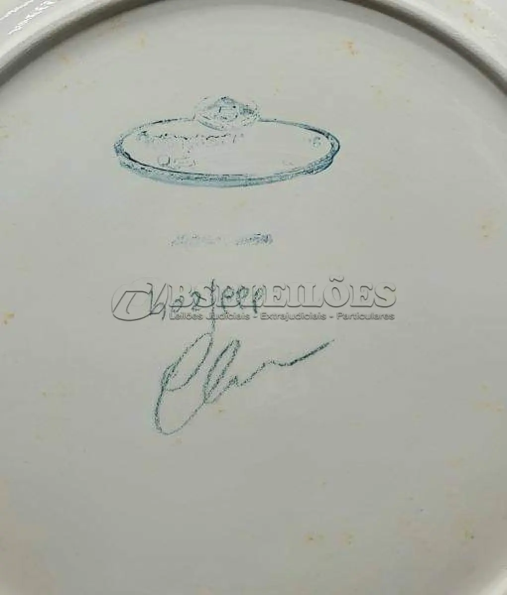 LOTE 139 - JOGO PARA BOLO, IMPORTADO GOTTINGEM ITALY, CONTENDO UM PRATO PARA SERVIR (34,5CM), DOZE GARFOS EM METAL (15CM), UMA ESPÁTULA (24CM) E UMA FACA (22,5CM). (NO ESTADO)