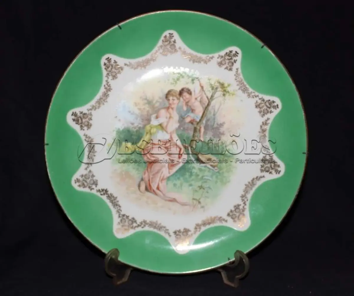 LOTE 094 - RARO PRATO DE COLEÇÃO PORCELANA ALEMÃ, FIO DE OURO, EM EXCELENTE 26CM DIÂMETRO. (NO ESTADO)