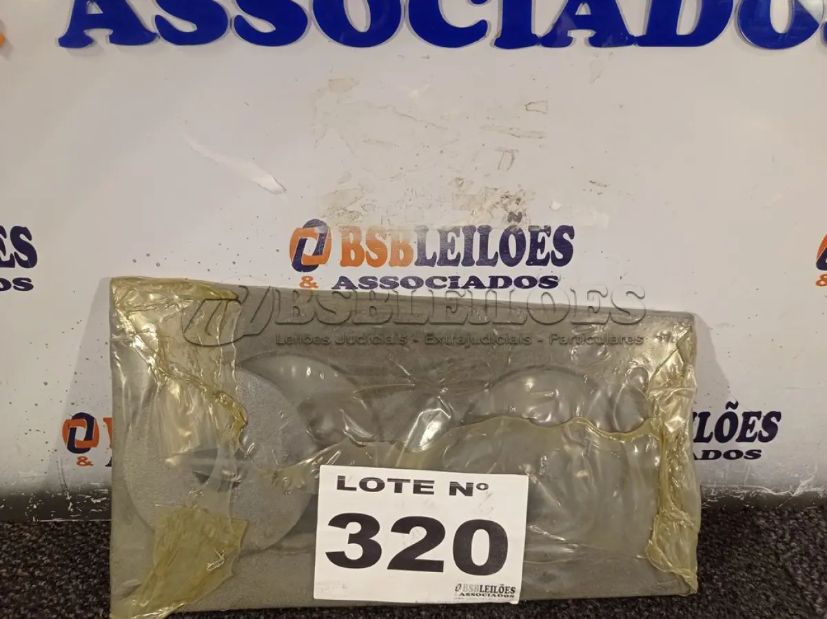LOTE 320
