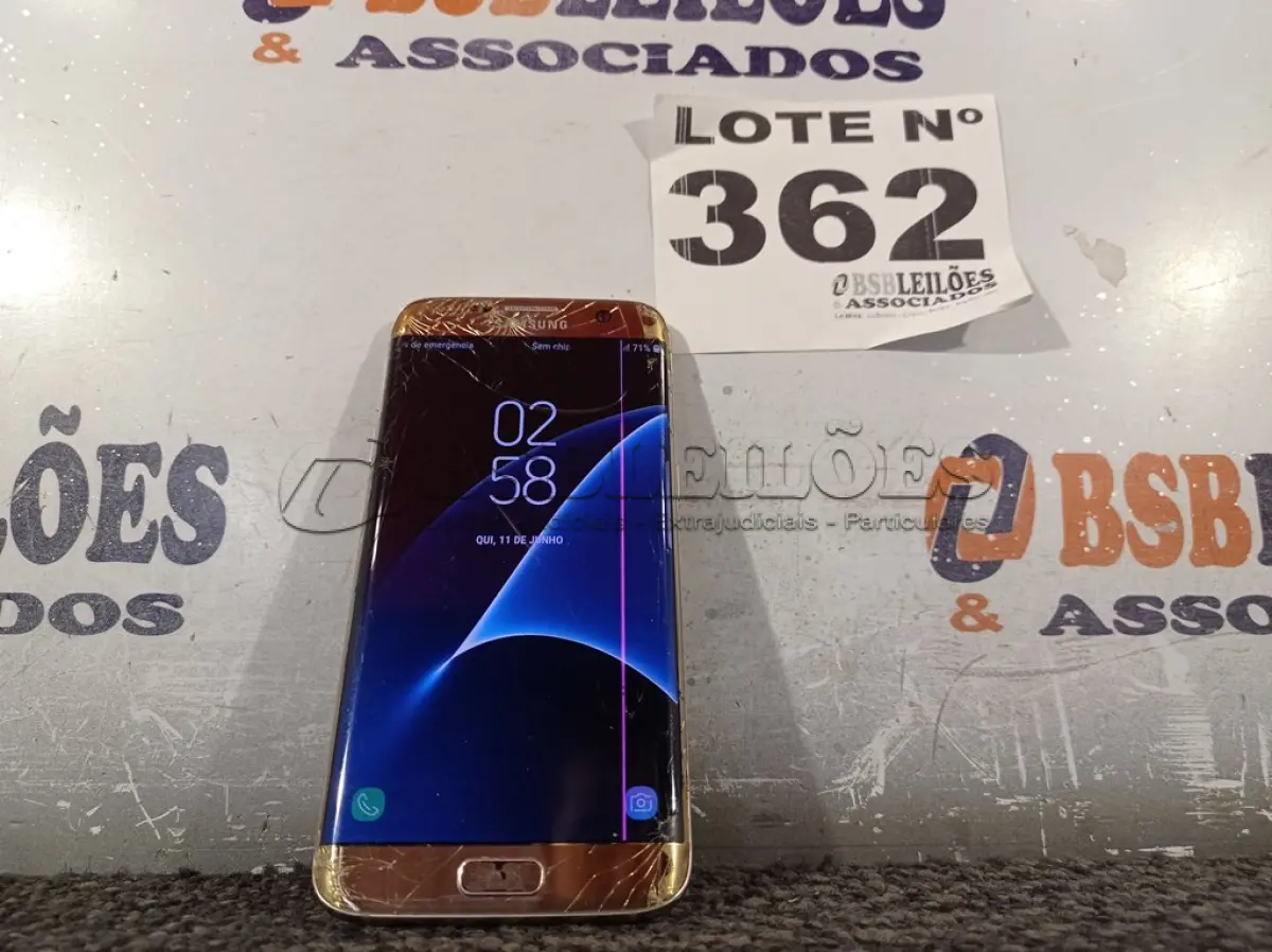 LOTE 362 - 01 – CELULAR SAMSUNG GALAXY S7 EDGE (NO ESTADO, NÃO SABEMOS SE FUNCIONA. LEILÃO NÃO TEM GARANTIA E NEM DEVOLUÇÃO, SUJEITO A POSSÍVEIS AVARIAS VISÍVEIS/OCULTAS E/OU AUSÊNCIA DE COMPONENTES)