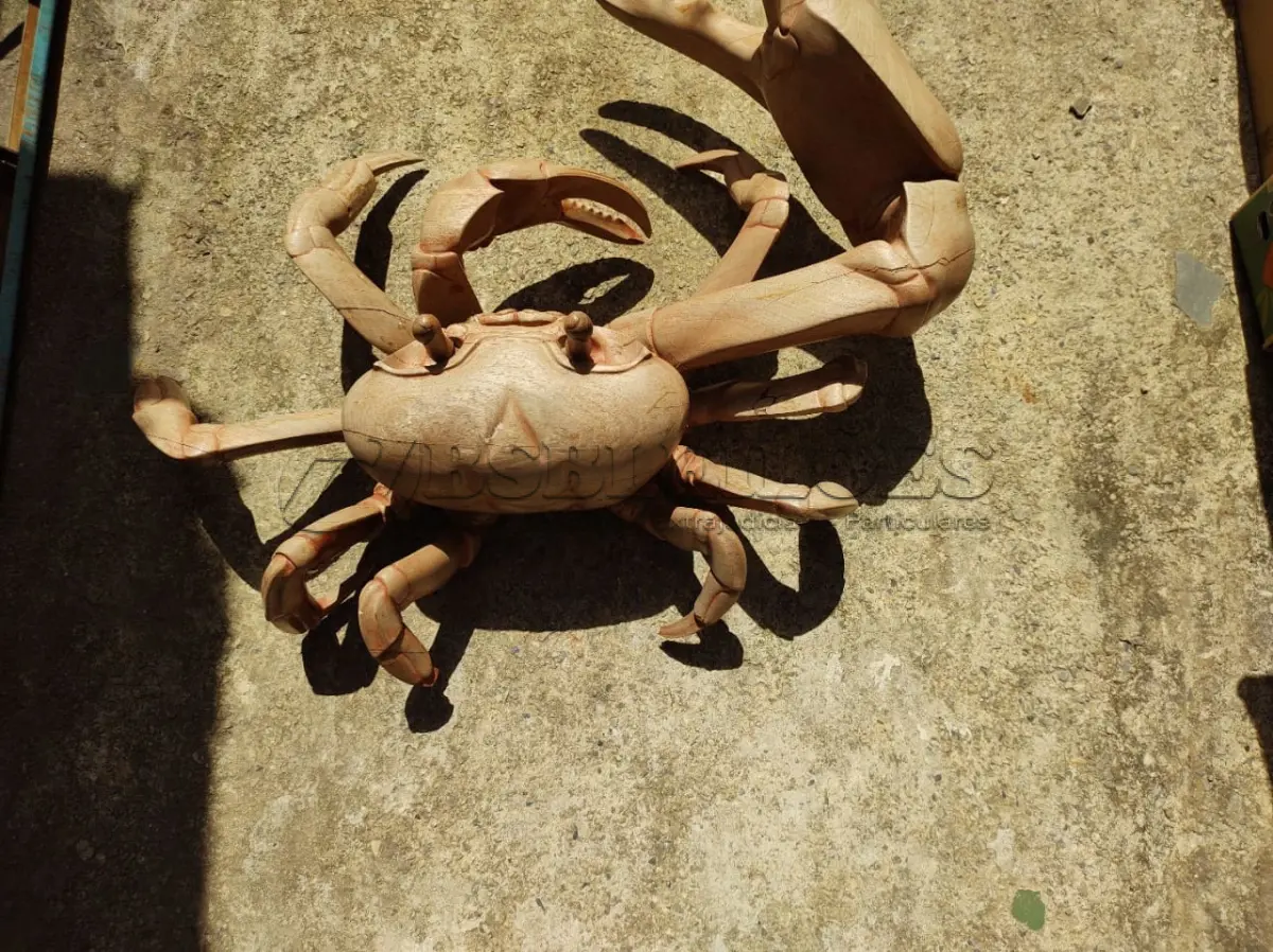 LOTE 243 - RARA E ÚNICA ESCULTURA DE CARANGUEJO IMPORTADA PEÇA RARÍSSIMA  (NO ESTADO)