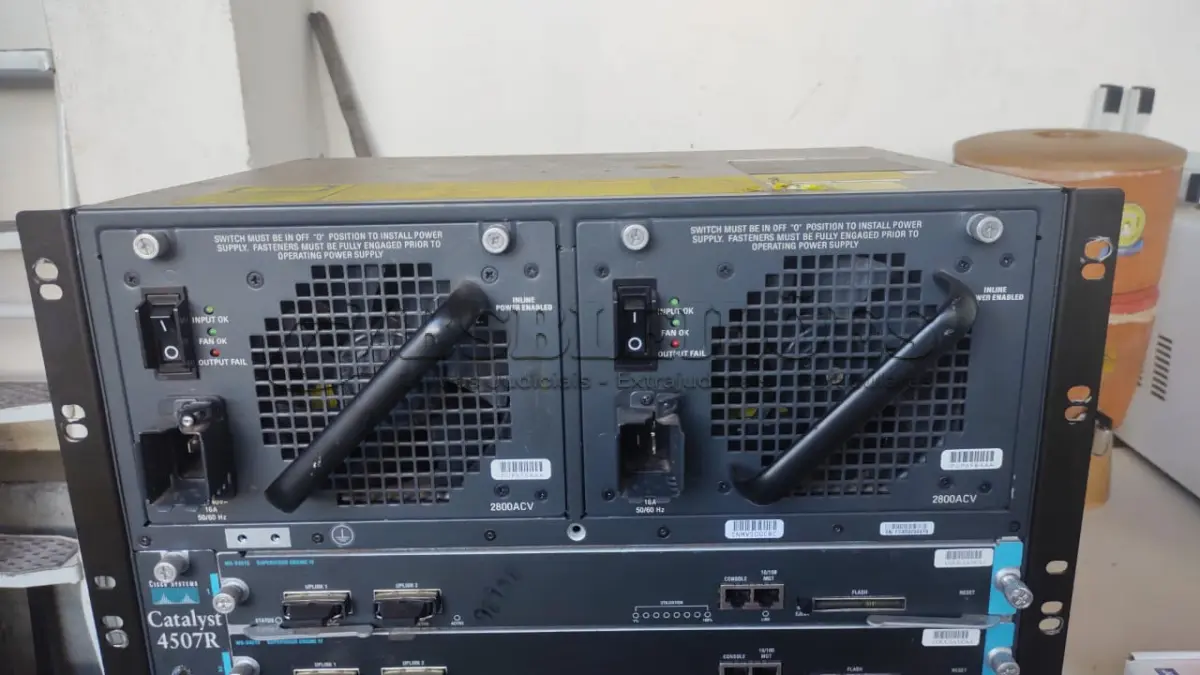 LOTE 356 - WS-C4507R-E CISCO 4500 SWITCH APARELHO RETIRADO DE EMPRESA QUE FALIU ESTAVA EM FUNCIONAMENTO MAS FICOU UM TEMPO PARADO (NO ESTADO)
