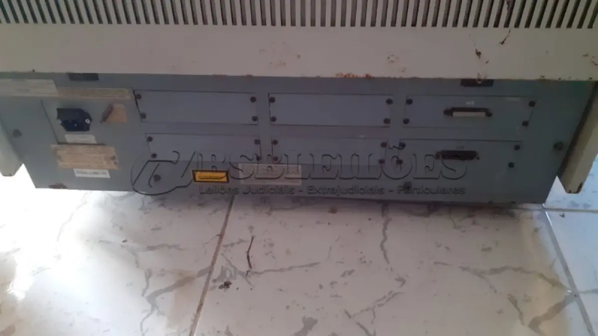 LOTE 480 - IMAGESETTER LINOTRONIC 330 MÁQUINA PARADA A MUITO TEMPO SEM TESTE USADA ULTIMA VEZ EM 2019 E FOI GUARDADA (NO ESTADO)