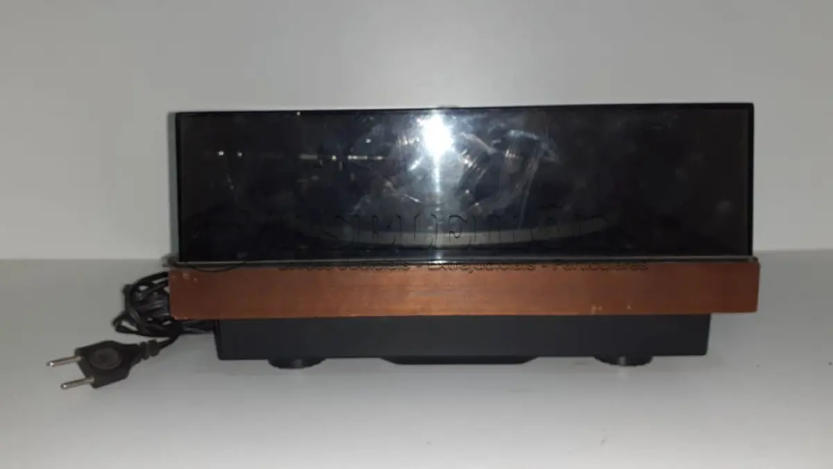 LOTE 433 - TOCA DISCO GRADIENTE GARRAND S-125 FUNCIONANDO PERFEITAMENTE (NO ESTADO)