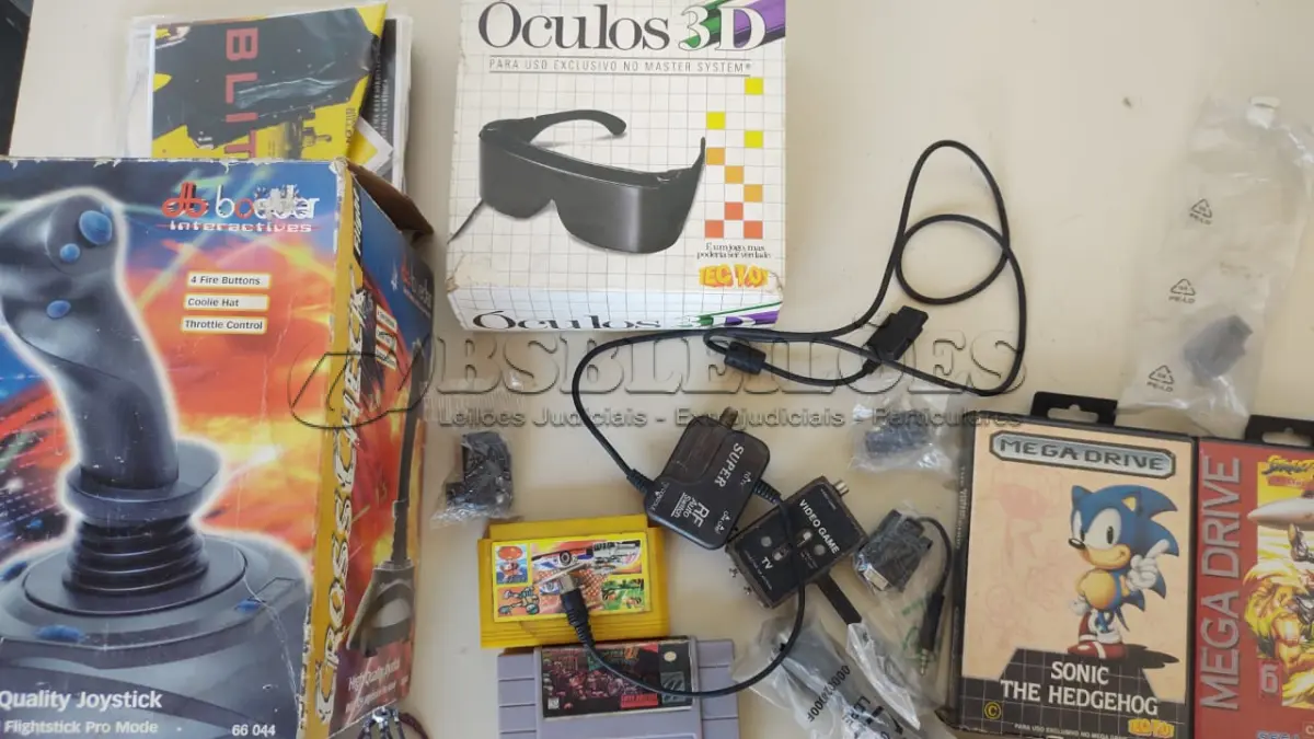 LOTE 483 - LOTE COM DIVERSOS ITENS DE VIDEOGAMES (NO ESTADO)