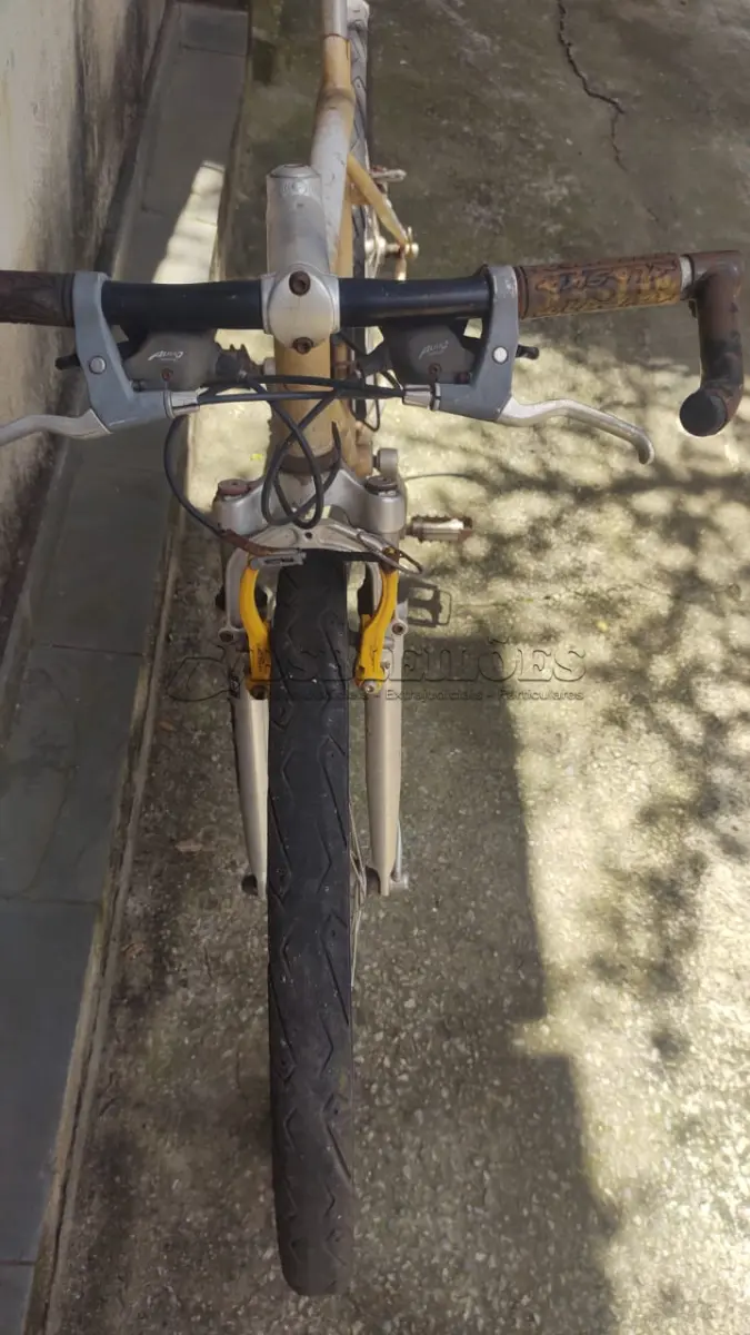 LOTE 514 - BICICLETA GT AVALANCHE (NO ESTADO)