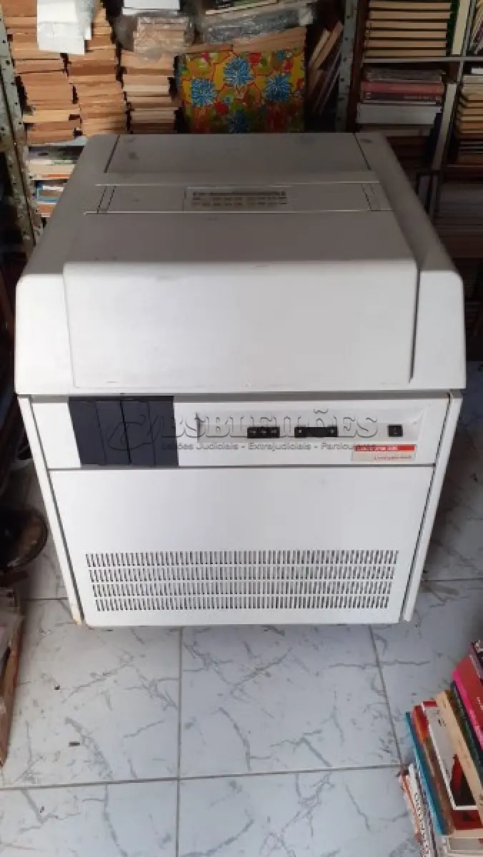 LOTE 480 - IMAGESETTER LINOTRONIC 330 MÁQUINA PARADA A MUITO TEMPO SEM TESTE USADA ULTIMA VEZ EM 2019 E FOI GUARDADA (NO ESTADO)