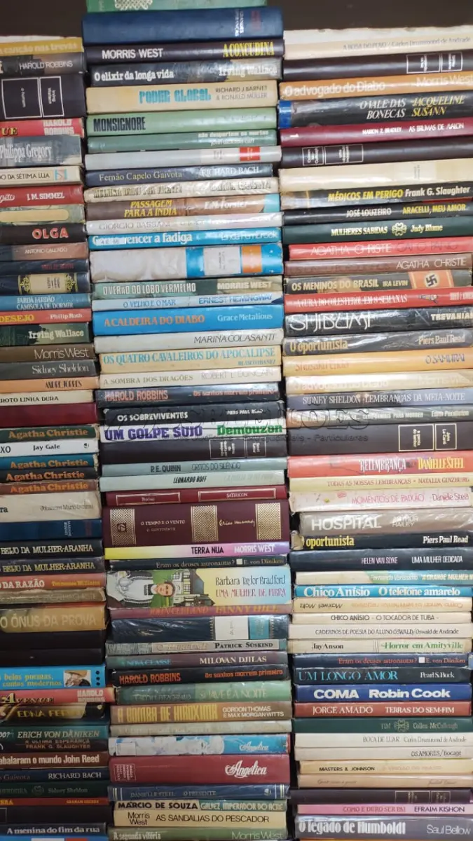LOTE 619 - RARA COLEÇÃO LIVROS CÍRCULO DO LIVRO COM 530 LIVROS RAROS DE ACHAR (NO ESTADO)