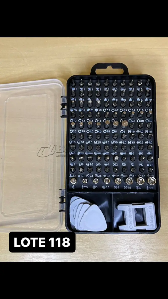 LOTE 118 - 01 KIT PROFISSIONAL COM 115 CHAVES MULTIUSO (NO ESTADO)