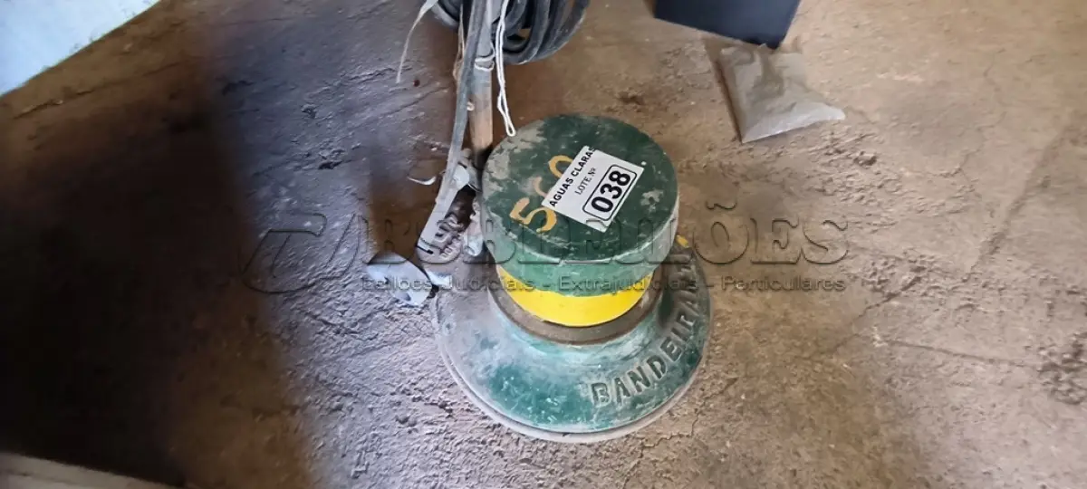 LOTE 038