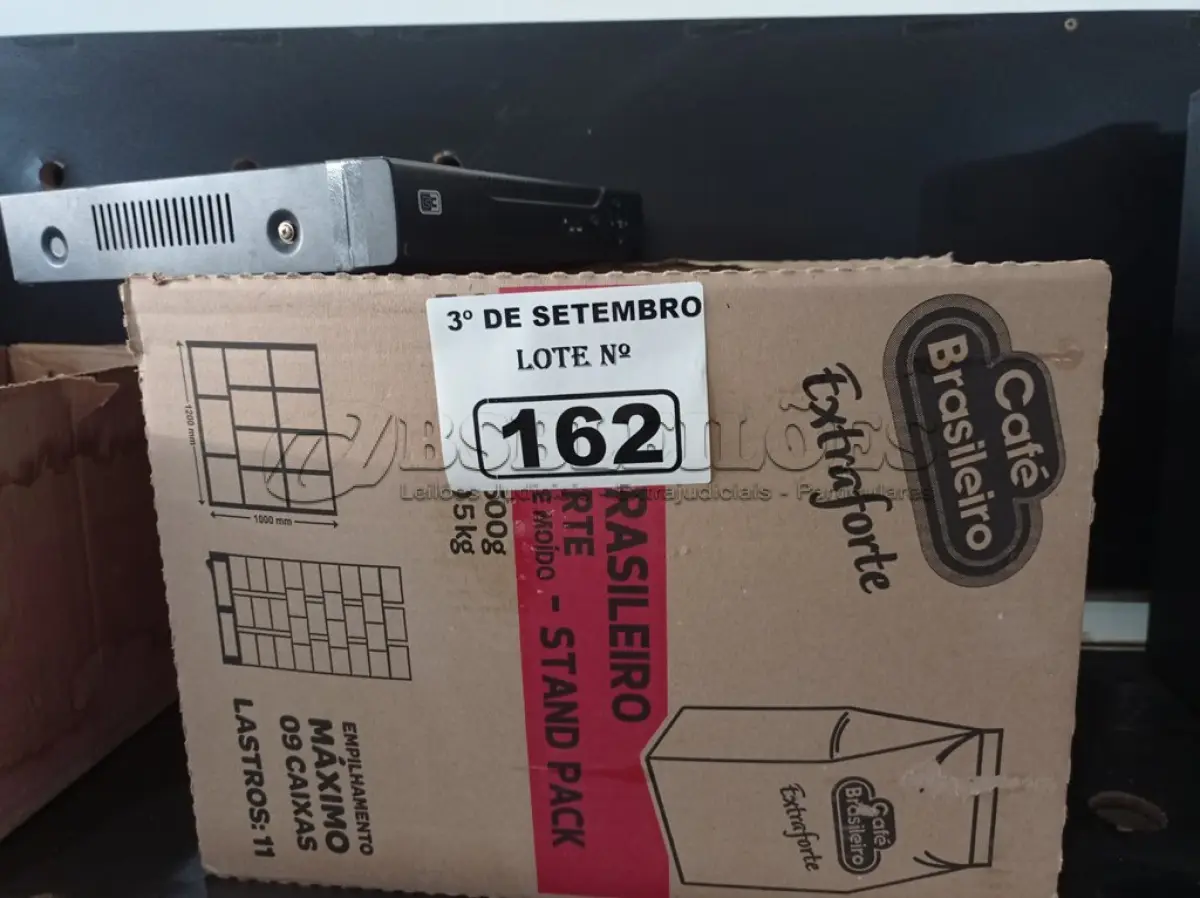 LOTE 162 - 01 DVR E VÁRIAS CÂMERAS DE SEGURANÇA. (NO ESTADO) ATENÇÃO! FAZER A VISITAÇÃO ANTES DE ARREMATAR, NÃO SABEMOS SE FUNCIONA. LEILÃO NÃO TEM GARANTIA E NEM DEVOLUÇÃO, SUJEITO A POSSÍVEIS AVARIAS VISÍVEIS/OCULTAS E/OU AUSÊNCIA DE COMPONENTES.