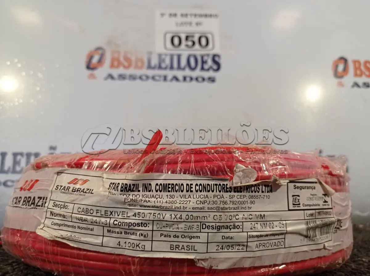 LOTE 050 - 01 ROLO DE CABO FLEXÍVEL 100M, 4MM NA COR VERMELHA. (NO ESTADO) ATENÇÃO! FAZER A VISITAÇÃO ANTES DE ARREMATAR, NÃO SABEMOS SE FUNCIONA. LEILÃO NÃO TEM GARANTIA E NEM DEVOLUÇÃO, SUJEITO A POSSÍVEIS AVARIAS VISÍVEIS/OCULTAS E/OU AUSÊNCIA DE COMPONENTES.