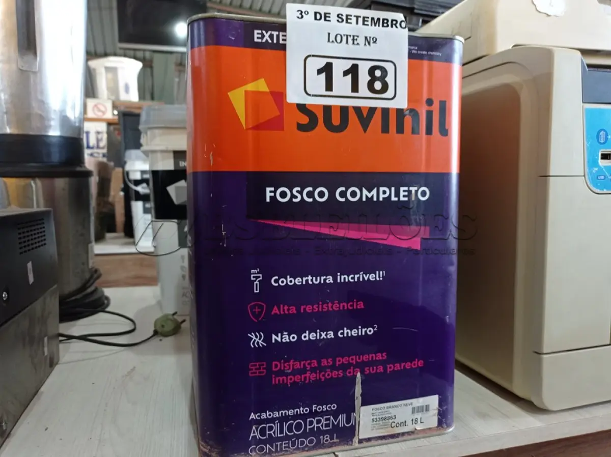 LOTE 118 - 01 LATA DE TINTA SUVINIL INTERIORES /EXTERIORES SEM CHEIRO 18L NA COR FOSCO BRANCO NEVE. (NO ESTADO) ATENÇÃO! FAZER A VISITAÇÃO ANTES DE ARREMATAR, NÃO SABEMOS SE FUNCIONA. LEILÃO NÃO TEM GARANTIA E NEM DEVOLUÇÃO, SUJEITO A POSSÍVEIS AVARIAS VISÍVEIS/OCULTAS E/OU AUSÊNCIA DE COMPONENTES.
