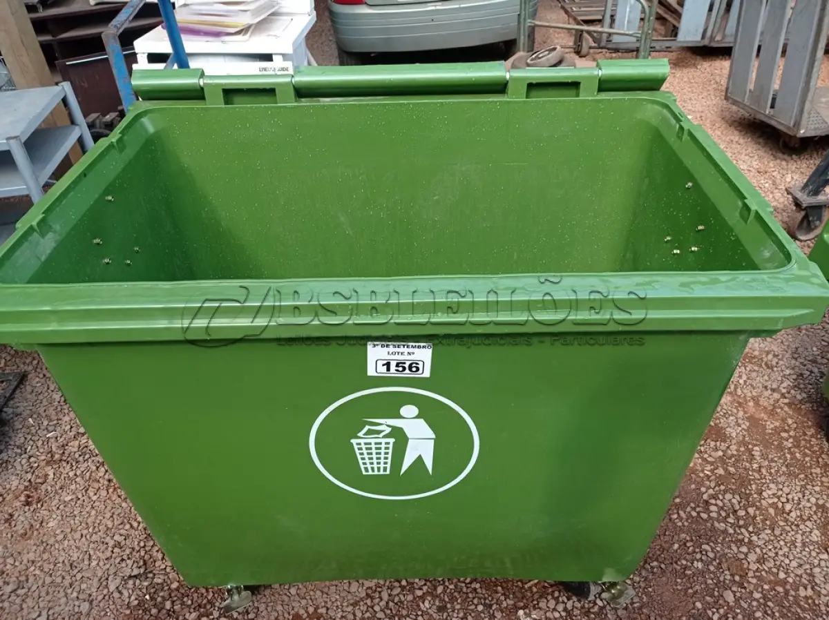 LOTE 156 - 01 CONTAINER HDPE EN840 660LITROS. (NO ESTADO) ATENÇÃO! FAZER A VISITAÇÃO ANTES DE ARREMATAR, NÃO SABEMOS SE FUNCIONA. LEILÃO NÃO TEM GARANTIA E NEM DEVOLUÇÃO, SUJEITO A POSSÍVEIS AVARIAS VISÍVEIS/OCULTAS E/OU AUSÊNCIA DE COMPONENTES.