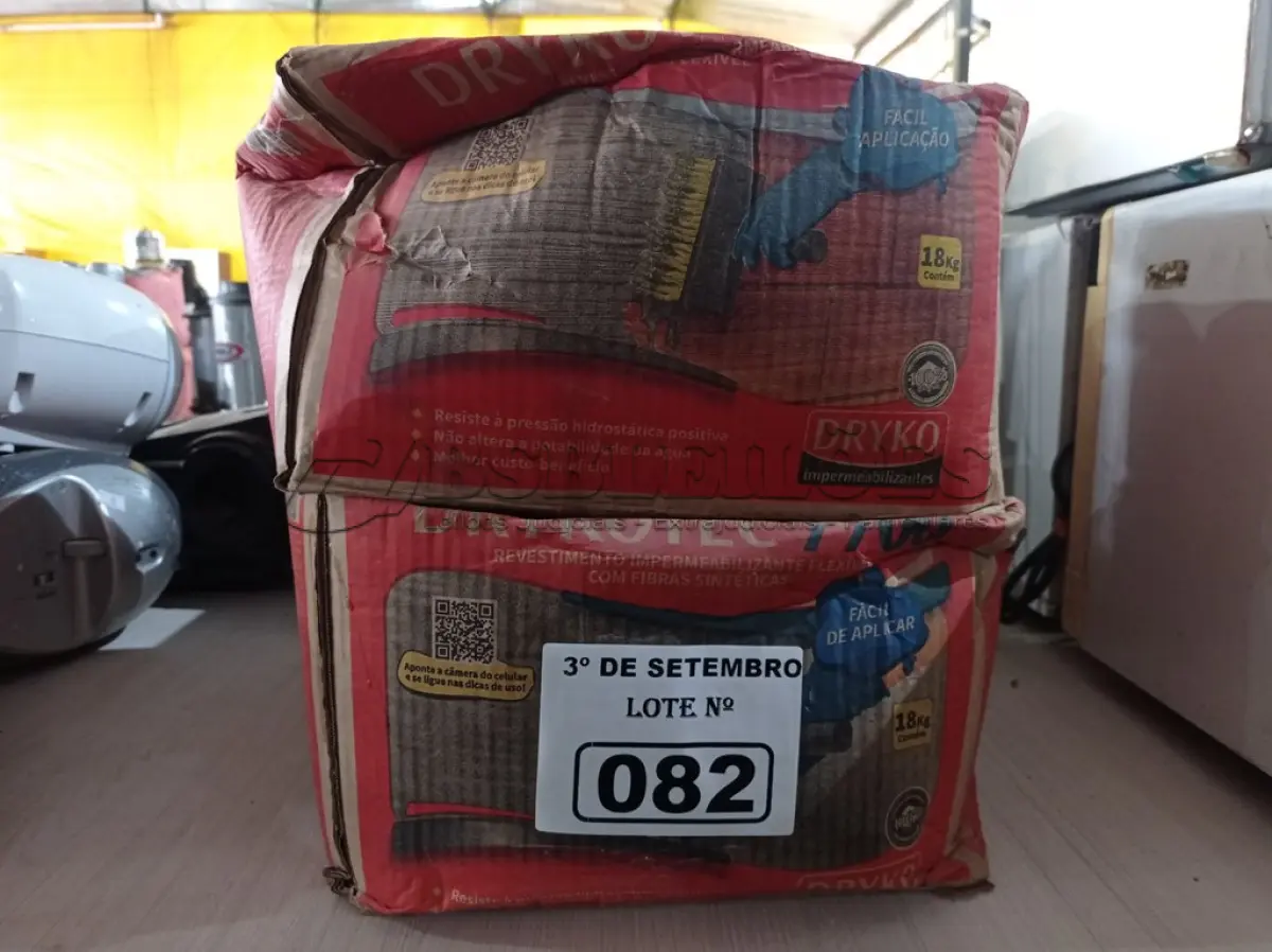 LOTE 082 - 02 CAIXAS DE REVESTIMENTO IMPERMEABILIZANTE DRYKOTEC 5500/7700 18KG. (NO ESTADO) ATENÇÃO! FAZER A VISITAÇÃO ANTES DE ARREMATAR, NÃO SABEMOS SE FUNCIONA. LEILÃO NÃO TEM GARANTIA E NEM DEVOLUÇÃO, SUJEITO A POSSÍVEIS AVARIAS VISÍVEIS/OCULTAS E/OU AUSÊNCIA DE COMPONENTES.