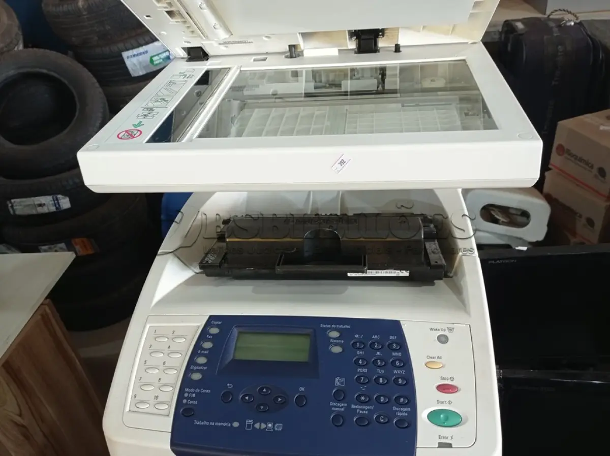 LOTE 059 - 01 IMPRESSORA MULTIFUNCIONAL MARCA XEROX MODELO PHASER 6180 MFP. (NO ESTADO) ATENÇÃO! FAZER A VISITAÇÃO ANTES DE ARREMATAR, NÃO SABEMOS SE FUNCIONA. LEILÃO NÃO TEM GARANTIA E NEM DEVOLUÇÃO, SUJEITO A POSSÍVEIS AVARIAS VISÍVEIS/OCULTAS E/OU AUSÊNCIA DE COMPONENTES.