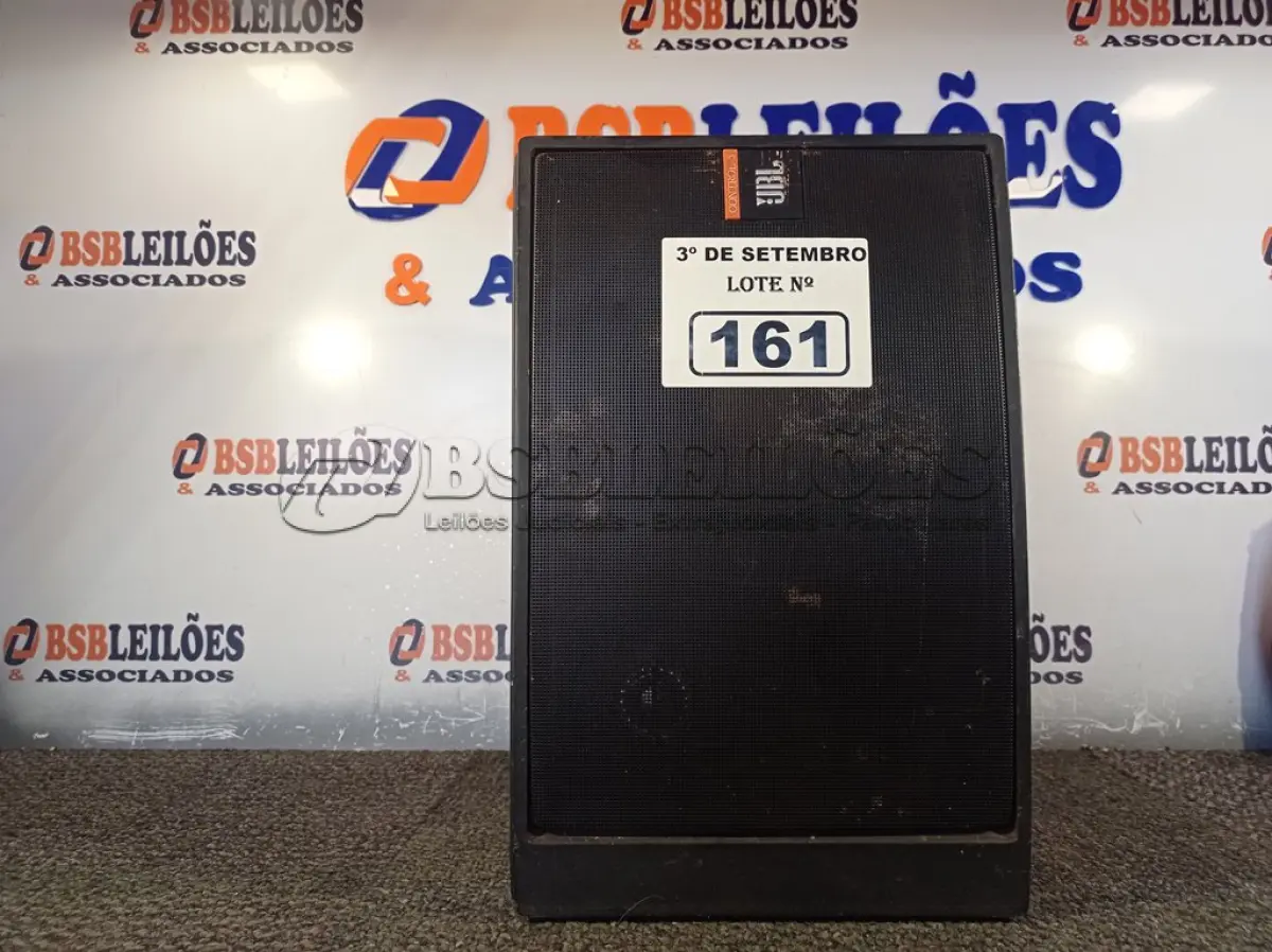 LOTE 161 - 01 CAIXA DE SOM PASSIVA MARCA JBL. (NO ESTADO) ATENÇÃO! FAZER A VISITAÇÃO ANTES DE ARREMATAR, NÃO SABEMOS SE FUNCIONA. LEILÃO NÃO TEM GARANTIA E NEM DEVOLUÇÃO, SUJEITO A POSSÍVEIS AVARIAS VISÍVEIS/OCULTAS E/OU AUSÊNCIA DE COMPONENTES.