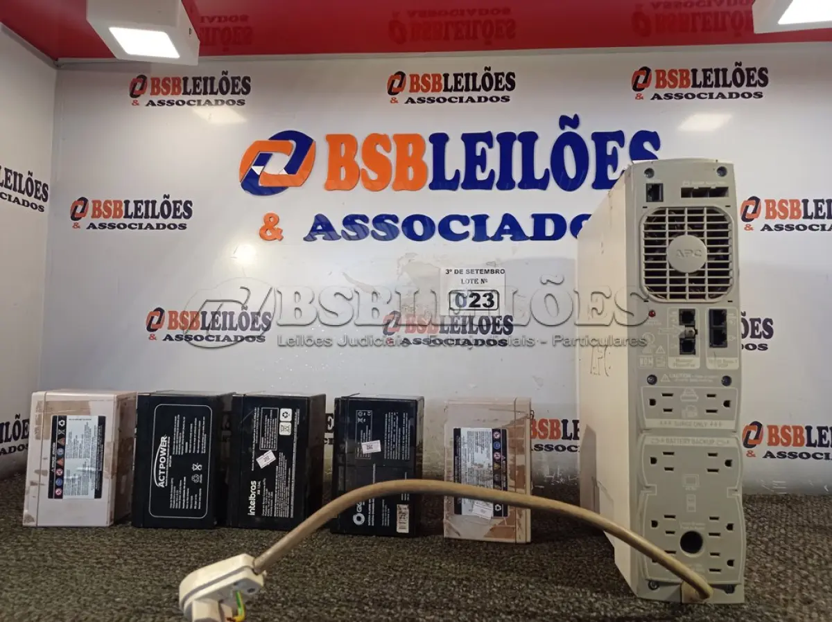LOTE 023 - 01 NOBREAK APC E 05 SUCATAS DE BATERIAS 12V. (NO ESTADO) ATENÇÃO! FAZER A VISITAÇÃO ANTES DE ARREMATAR, NÃO SABEMOS SE FUNCIONA. LEILÃO NÃO TEM GARANTIA E NEM DEVOLUÇÃO, SUJEITO A POSSÍVEIS AVARIAS VISÍVEIS/OCULTAS E/OU AUSÊNCIA DE COMPONENTES.