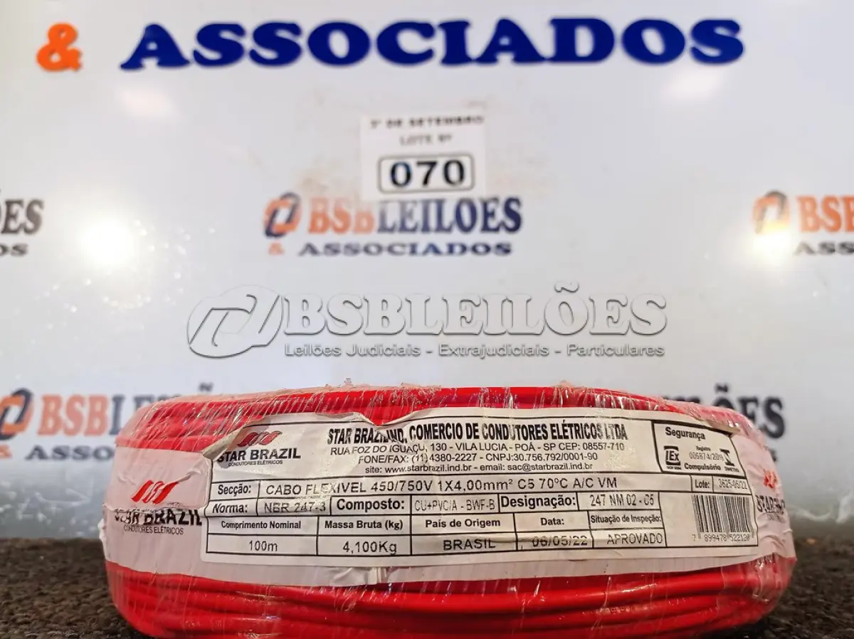 LOTE 070 - 01 ROLO DE CABO FLEXÍVEL 100M, 4MM NA COR VERMELHA. (NO ESTADO) ATENÇÃO! FAZER A VISITAÇÃO ANTES DE ARREMATAR, NÃO SABEMOS SE FUNCIONA. LEILÃO NÃO TEM GARANTIA E NEM DEVOLUÇÃO, SUJEITO A POSSÍVEIS AVARIAS VISÍVEIS/OCULTAS E/OU AUSÊNCIA DE COMPONENTES.