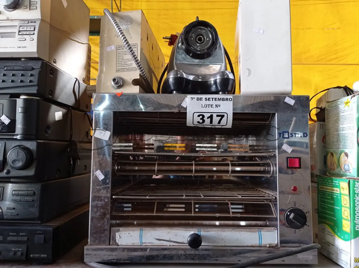 LOTE 317 - 02 FILTROS, 01 JUICER E 01 TOSTADOR INCOMPLETOS. (NO ESTADO) ATENÇÃO! FAZER A VISITAÇÃO ANTES DE ARREMATAR, NÃO SABEMOS SE FUNCIONA. LEILÃO NÃO TEM GARANTIA E NEM DEVOLUÇÃO, SUJEITO A POSSÍVEIS AVARIAS VISÍVEIS/OCULTAS E/OU AUSÊNCIA DE COMPONENTES.