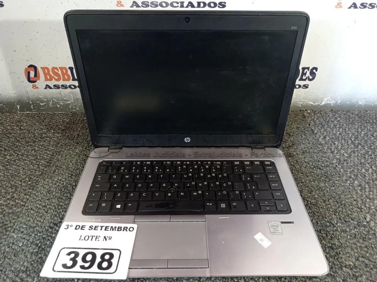 LOTE 398 - 01 NOTEBOOK HP ELITE BOOK 840. (NO ESTADO) ATENÇÃO! FAZER A VISITAÇÃO ANTES DE ARREMATAR, NÃO SABEMOS SE FUNCIONA. LEILÃO NÃO TEM GARANTIA E NEM DEVOLUÇÃO, SUJEITO A POSSÍVEIS AVARIAS VISÍVEIS/OCULTAS E/OU AUSÊNCIA DE COMPONENTES.