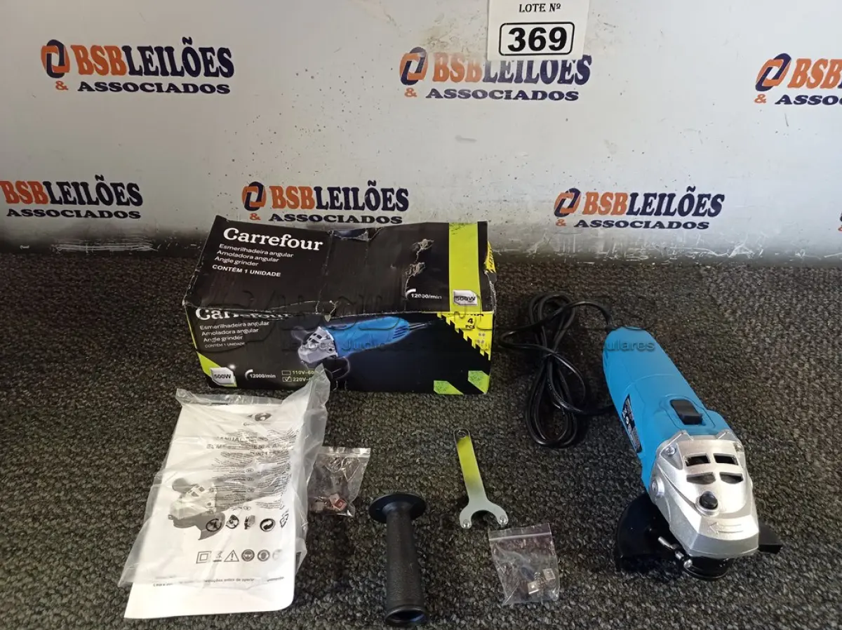 LOTE 369 - 01 ESMERILHADEIRA ANGULAR 500W 220V. (NO ESTADO) ATENÇÃO! FAZER A VISITAÇÃO ANTES DE ARREMATAR, NÃO SABEMOS SE FUNCIONA. LEILÃO NÃO TEM GARANTIA E NEM DEVOLUÇÃO, SUJEITO A POSSÍVEIS AVARIAS VISÍVEIS/OCULTAS E/OU AUSÊNCIA DE COMPONENTES.