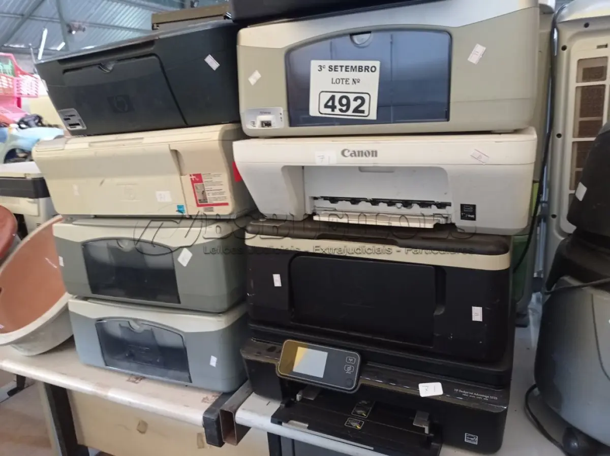 LOTE 492 - 10 IMPRESSORAS MARCAS E MODELOS DIVERSOS PARA RETIRADA DE PEÇAS. (NO ESTADO) ATENÇÃO! FAZER A VISITAÇÃO ANTES DE ARREMATAR, NÃO SABEMOS SE FUNCIONA. LEILÃO NÃO TEM GARANTIA E NEM DEVOLUÇÃO, SUJEITO A POSSÍVEIS AVARIAS VISÍVEIS/OCULTAS E/OU AUSÊNCIA DE COMPONENTES.