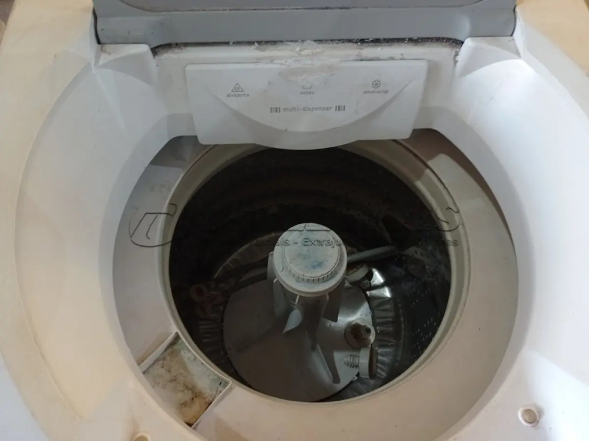 LOTE 311 - 01 MÁQUINA DE LAVAR ROUPAS MARCA BRASTEMP CAPACIDADE 11KG. (NO ESTADO) ATENÇÃO! FAZER A VISITAÇÃO ANTES DE ARREMATAR, NÃO SABEMOS SE FUNCIONA. LEILÃO NÃO TEM GARANTIA E NEM DEVOLUÇÃO, SUJEITO A POSSÍVEIS AVARIAS VISÍVEIS/OCULTAS E/OU AUSÊNCIA DE COMPONENTES.