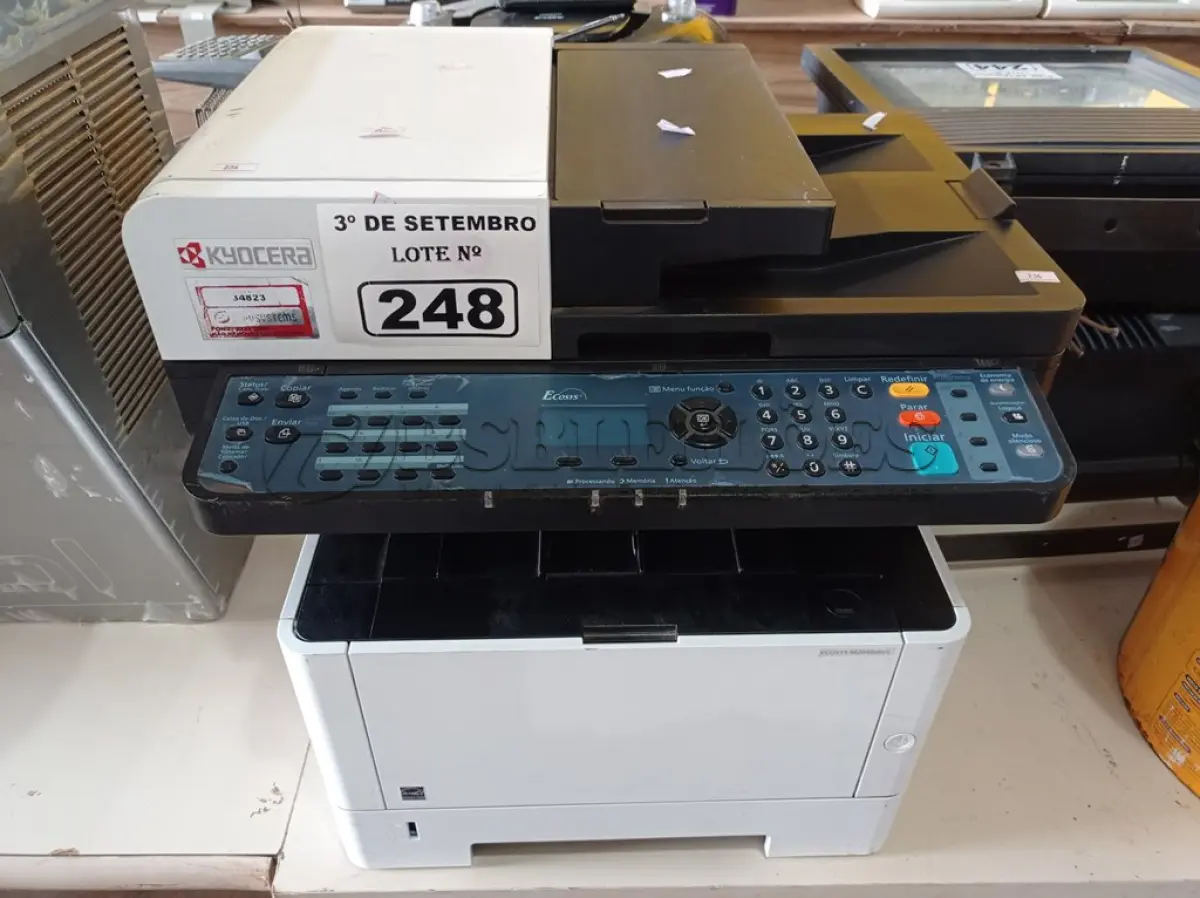LOTE 248 - 01 IMPRESSORA MULTIFUNCIONAL MARCA KYOCERA MODELO ECOSYS M2040DN/L. (NO ESTADO) ATENÇÃO! FAZER A VISITAÇÃO ANTES DE ARREMATAR, NÃO SABEMOS SE FUNCIONA. LEILÃO NÃO TEM GARANTIA E NEM DEVOLUÇÃO, SUJEITO A POSSÍVEIS AVARIAS VISÍVEIS/OCULTAS E/OU AUSÊNCIA DE COMPONENTES.