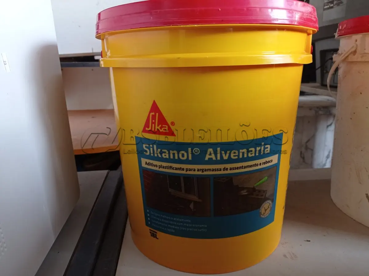 LOTE 354 - 01 BALDE DE SIKANOL ALVENARIA, ADITIVO PLASTIFICANTE PARA ARGAMASSA DE ASSENTAMENTO E REBOCO 18L. (NO ESTADO) ATENÇÃO! FAZER A VISITAÇÃO ANTES DE ARREMATAR, NÃO SABEMOS SE FUNCIONA. LEILÃO NÃO TEM GARANTIA E NEM DEVOLUÇÃO, SUJEITO A POSSÍVEIS AVARIAS VISÍVEIS/OCULTAS E/OU AUSÊNCIA DE COMPONENTES.