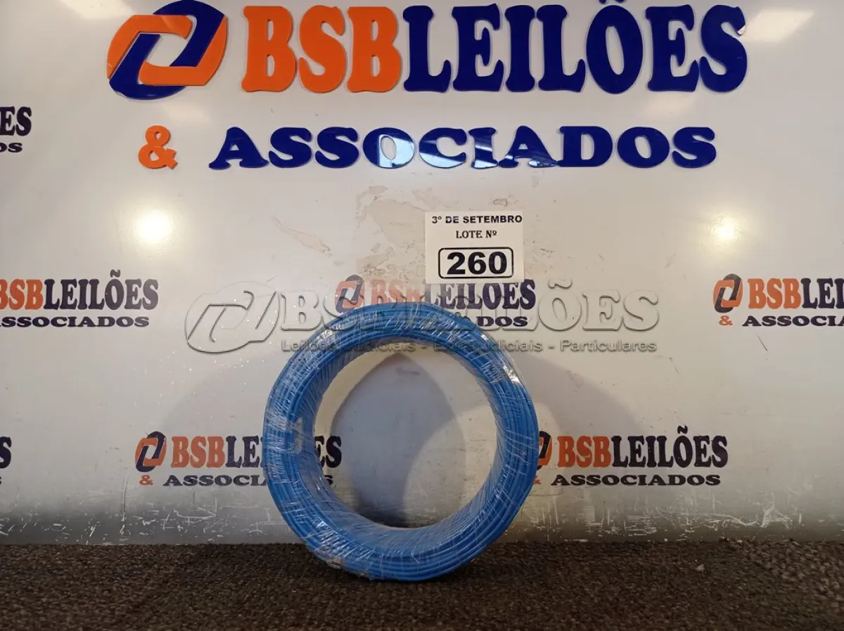LOTE 260 - 01 ROLO DE CABO FLEXÍVEL 100M, 2,5MM NA COR AZUL. (NO ESTADO) ATENÇÃO! FAZER A VISITAÇÃO ANTES DE ARREMATAR, NÃO SABEMOS SE FUNCIONA. LEILÃO NÃO TEM GARANTIA E NEM DEVOLUÇÃO, SUJEITO A POSSÍVEIS AVARIAS VISÍVEIS/OCULTAS E/OU AUSÊNCIA DE COMPONENTES.