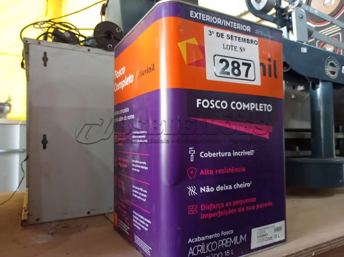 LOTE 287 - 01 LATA DE TINTA SUVINIL INTERIORES /EXTERIORES SEM CHEIRO 18L NA COR FOSCO BRANCO NEVE. (NO ESTADO) ATENÇÃO! FAZER A VISITAÇÃO ANTES DE ARREMATAR, NÃO SABEMOS SE FUNCIONA. LEILÃO NÃO TEM GARANTIA E NEM DEVOLUÇÃO, SUJEITO A POSSÍVEIS AVARIAS VISÍVEIS/OCULTAS E/OU AUSÊNCIA DE COMPONENTES.