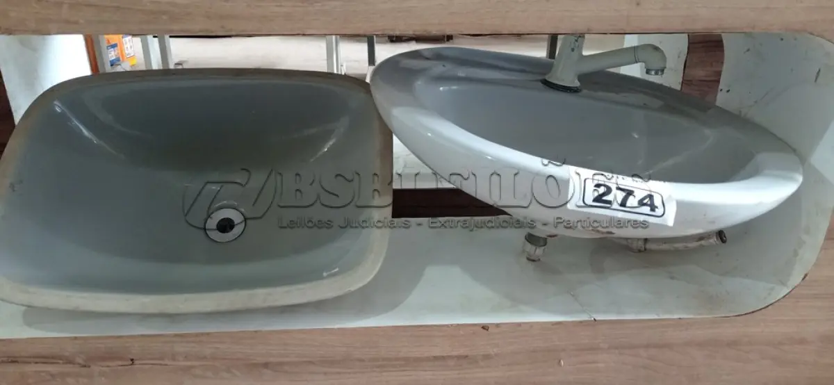 LOTE 274 - 02 CUBAS MARCAS E MODELOS DIVERSOS. (NO ESTADO) ATENÇÃO! FAZER A VISITAÇÃO ANTES DE ARREMATAR, NÃO SABEMOS SE FUNCIONA. LEILÃO NÃO TEM GARANTIA E NEM DEVOLUÇÃO, SUJEITO A POSSÍVEIS AVARIAS VISÍVEIS/OCULTAS E/OU AUSÊNCIA DE COMPONENTES.