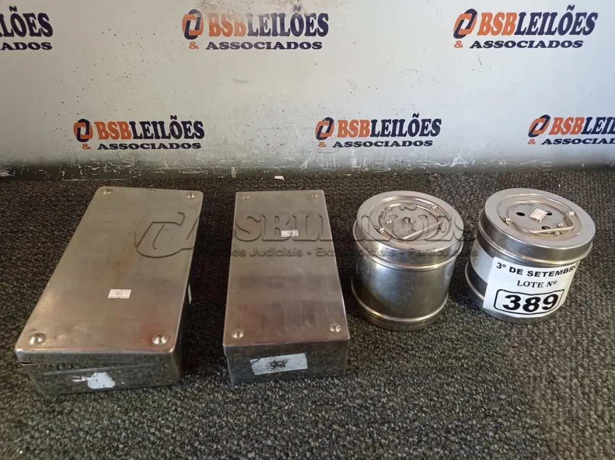 LOTE 389 - 01 LOTE COM VÁRIOS INSTRUMENTAIS ODONTOLÓGICOS. (NO ESTADO) ATENÇÃO! FAZER A VISITAÇÃO ANTES DE ARREMATAR, NÃO SABEMOS SE FUNCIONA. LEILÃO NÃO TEM GARANTIA E NEM DEVOLUÇÃO, SUJEITO A POSSÍVEIS AVARIAS VISÍVEIS/OCULTAS E/OU AUSÊNCIA DE COMPONENTES.