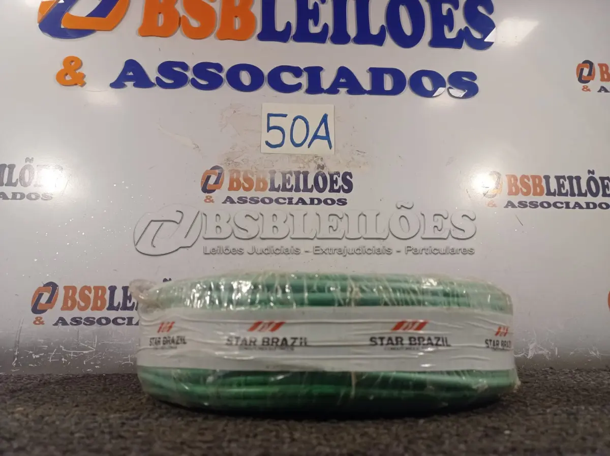 LOTE 050 - 01 ROLO DE CABO FLEXÍVEL 100M 10MM NA COR VERDE.(NO ESTADO) ATENÇÃO! FAZER A VISITAÇÃO ANTES DE ARREMATAR, NÃO SABEMOS SE FUNCIONA. LEILÃO NÃO TEM GARANTIA E NEM DEVOLUÇÃO, SUJEITO A POSSÍVEIS AVARIAS VISÍVEIS/OCULTAS E/OU AUSÊNCIA DE COMPONENTES.