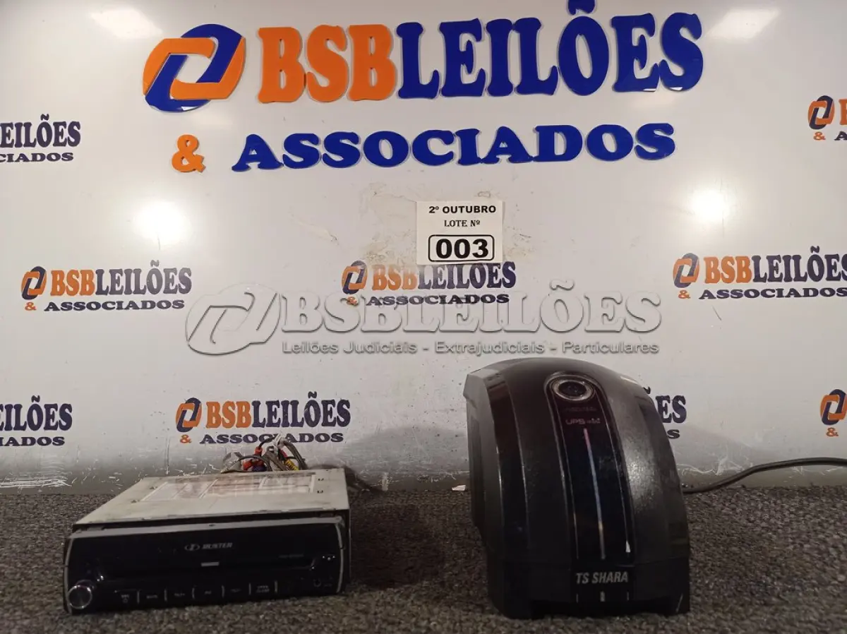 LOTE 003 - 01 APARELHO DE SOM AUTOMOTIVO E 01 ESTABILIZADOR. (NO ESTADO) ATENÇÃO! FAZER A VISITAÇÃO ANTES DE ARREMATAR, NÃO SABEMOS SE FUNCIONA. LEILÃO NÃO TEM GARANTIA E NEM DEVOLUÇÃO, SUJEITO A POSSÍVEIS AVARIAS VISÍVEIS/OCULTAS E/OU AUSÊNCIA DE COMPONENTES.