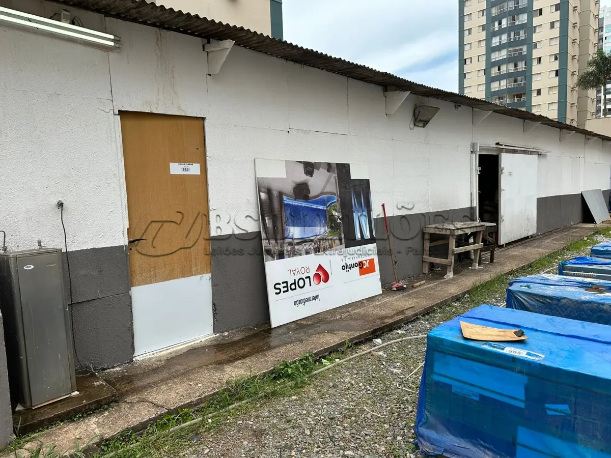 LOTE 353 - ESTRUTURA EM MADEIRA 02 (NO ESTADO)(SÓ PODERÁ RETIRAR 30 DIAS APÓS O TÉRMINO DO LEILÃO)