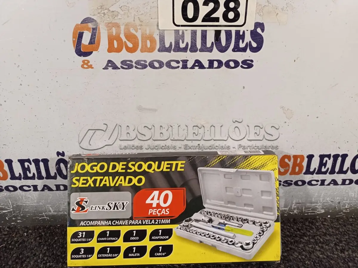 LOTE 028 - 01 JOGO DE SOQUETE SEXTAVADO COM 40 PEÇAS. (NO ESTADO) ATENÇÃO! FAZER A VISITAÇÃO ANTES DE ARREMATAR, NÃO SABEMOS SE FUNCIONA. LEILÃO NÃO TEM GARANTIA E NEM DEVOLUÇÃO, SUJEITO A POSSÍVEIS AVARIAS VISÍVEIS/OCULTAS E/OU AUSÊNCIA DE COMPONENTES.