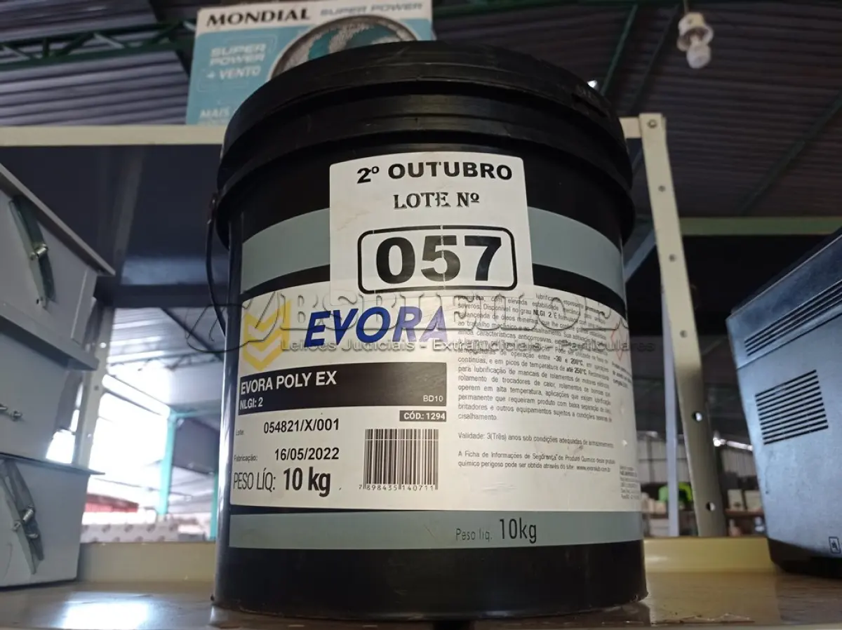 LOTE 057 - 01 BALDE DE GRAXA EVORA POLY EX NLGI:2 10KG. (NO ESTADO) ATENÇÃO! FAZER A VISITAÇÃO ANTES DE ARREMATAR, NÃO SABEMOS SE FUNCIONA. LEILÃO NÃO TEM GARANTIA E NEM DEVOLUÇÃO, SUJEITO A POSSÍVEIS AVARIAS VISÍVEIS/OCULTAS E/OU AUSÊNCIA DE COMPONENTES.