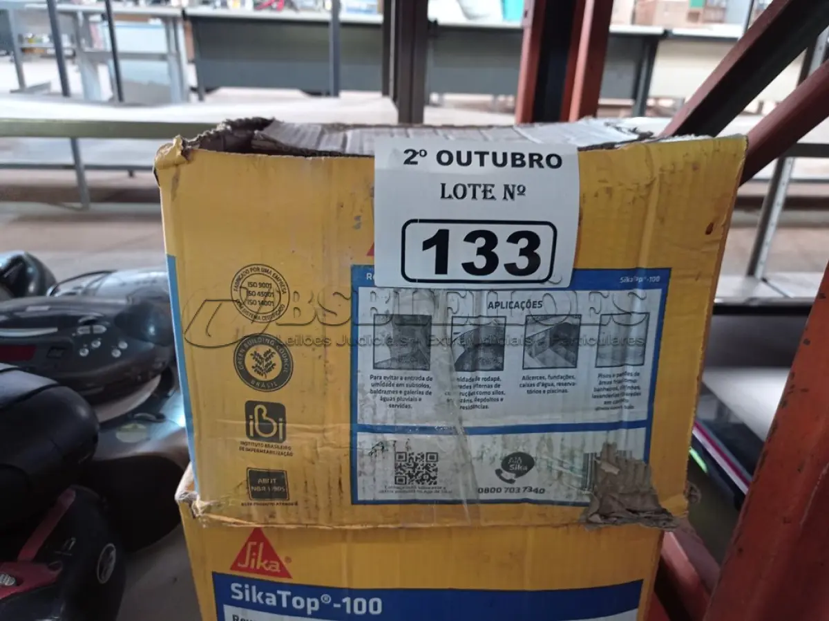 LOTE 133 - 02 CAIXAS DE SIKA TOP 100, REVESTIMENTO IMPERMEABILIZANTE SEMI-FLEXIVEL. (NO ESTADO) ATENÇÃO! FAZER A VISITAÇÃO ANTES DE ARREMATAR, NÃO SABEMOS SE FUNCIONA. LEILÃO NÃO TEM GARANTIA E NEM DEVOLUÇÃO, SUJEITO A POSSÍVEIS AVARIAS VISÍVEIS/OCULTAS E/OU AUSÊNCIA DE COMPONENTES.