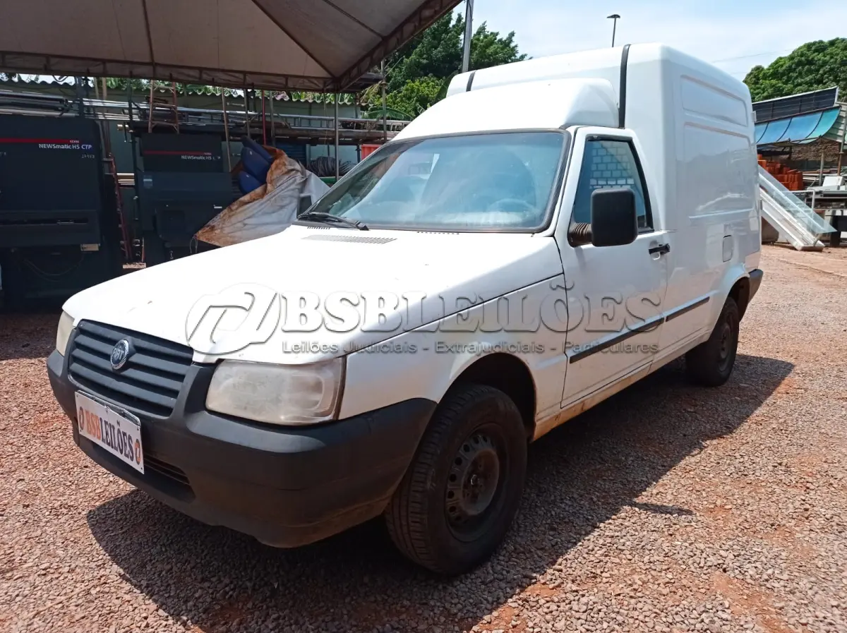 LOTE 529 - 01 FIAT FIORINO FLEX; ANO  2012, NA COR BRANCA. (NO ESTADO)
