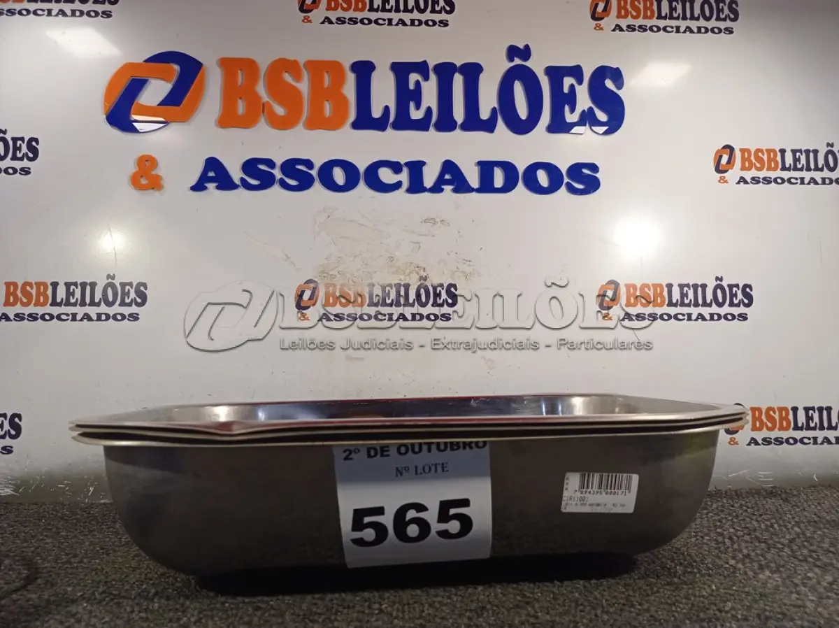 LOTE 565 - 03 CUBAS PARA PIA EM INOX. (NO ESTADO) ATENÇÃO! FAZER A VISITAÇÃO ANTES DE ARREMATAR, NÃO SABEMOS SE FUNCIONA. LEILÃO NÃO TEM GARANTIA E NEM DEVOLUÇÃO, SUJEITO A POSSÍVEIS AVARIAS VISÍVEIS/OCULTAS E/OU AUSÊNCIA DE COMPONENTES.