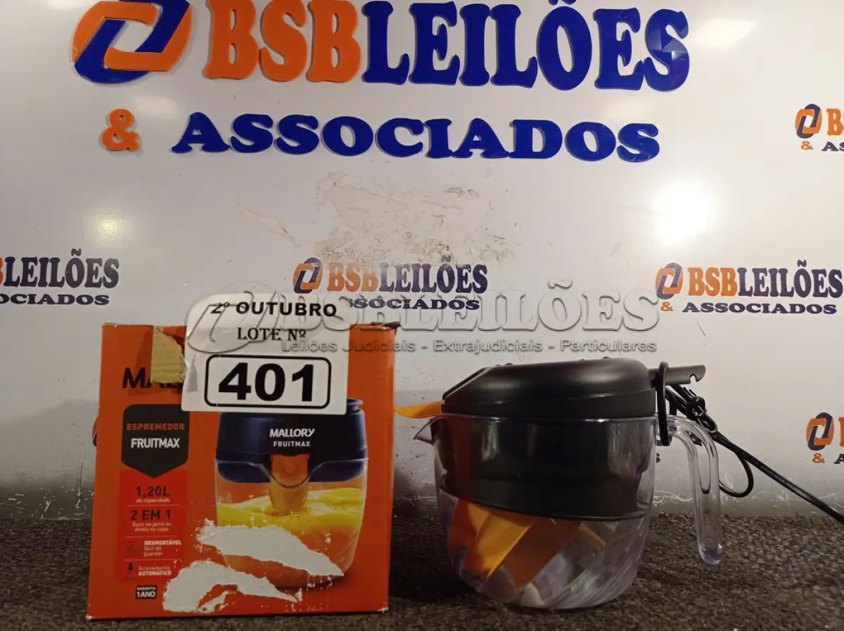 LOTE 401 - 01 ESPREMEDOR FRUITMAX 127V. (NO ESTADO) ATENÇÃO! FAZER A VISITAÇÃO ANTES DE ARREMATAR, NÃO SABEMOS SE FUNCIONA. LEILÃO NÃO TEM GARANTIA E NEM DEVOLUÇÃO, SUJEITO A POSSÍVEIS AVARIAS VISÍVEIS/OCULTAS E/OU AUSÊNCIA DE COMPONENTES.