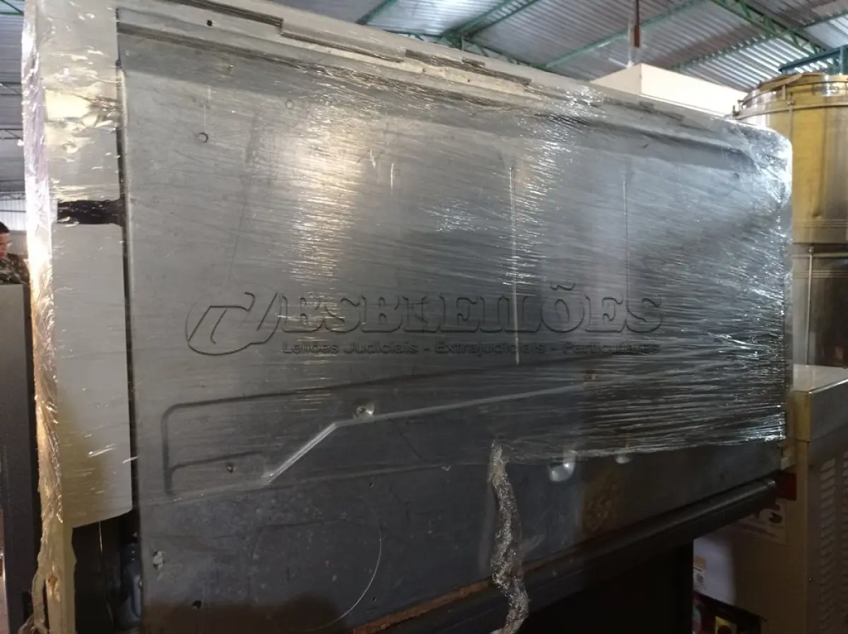 LOTE 466 - 01 AR-CONDICIONADO MARCA CARRIER 30.000BTU. (NO ESTADO) ATENÇÃO! FAZER A VISITAÇÃO ANTES DE ARREMATAR, NÃO SABEMOS SE FUNCIONA. LEILÃO NÃO TEM GARANTIA E NEM DEVOLUÇÃO, SUJEITO A POSSÍVEIS AVARIAS VISÍVEIS/OCULTAS E/OU AUSÊNCIA DE COMPONENTES.