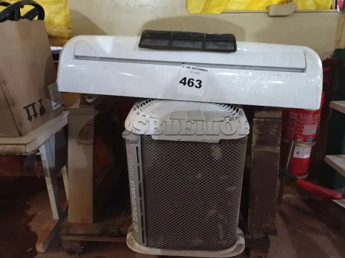 LOTE 463 - 01 AR-CONDICIONADO INVERTER 18.000BTU INVERTER MARCA ELECTROLUX 220V. (NO ESTADO) ATENÇÃO! FAZER A VISITAÇÃO ANTES DE ARREMATAR, NÃO SABEMOS SE FUNCIONA. LEILÃO NÃO TEM GARANTIA E NEM DEVOLUÇÃO, SUJEITO A POSSÍVEIS AVARIAS VISÍVEIS/OCULTAS E/OU AUSÊNCIA DE COMPONENTES.