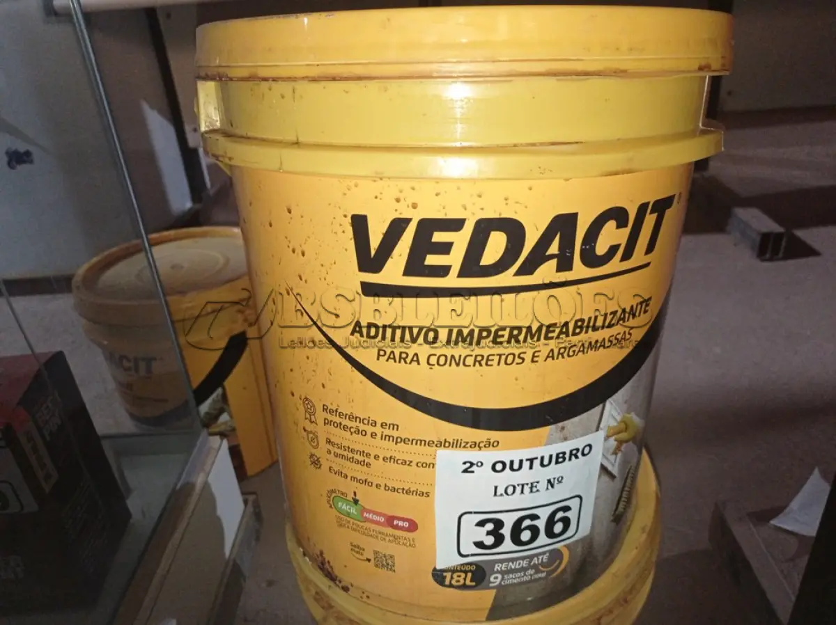 LOTE 366 - 01 BALDE DE VEDACIT, ADITIVO IMPERMEABILIZANTE PARA CONCRETOS E ARGAMASSAS 18L. (NO ESTADO) ATENÇÃO! FAZER A VISITAÇÃO ANTES DE ARREMATAR, NÃO SABEMOS SE FUNCIONA. LEILÃO NÃO TEM GARANTIA E NEM DEVOLUÇÃO, SUJEITO A POSSÍVEIS AVARIAS VISÍVEIS/OCULTAS E/OU AUSÊNCIA DE COMPONENTES.