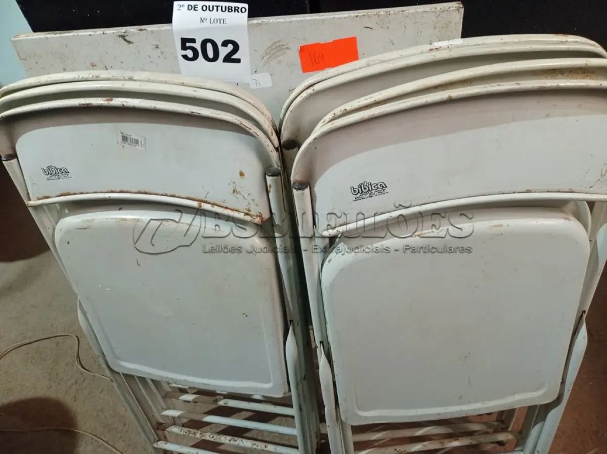 LOTE 502 - 01 MESA DE FERRO COM 07 CADEIRAS. (NO ESTADO) ATENÇÃO! FAZER A VISITAÇÃO ANTES DE ARREMATAR, NÃO SABEMOS SE FUNCIONA. LEILÃO NÃO TEM GARANTIA E NEM DEVOLUÇÃO, SUJEITO A POSSÍVEIS AVARIAS VISÍVEIS/OCULTAS E/OU AUSÊNCIA DE COMPONENTES.
