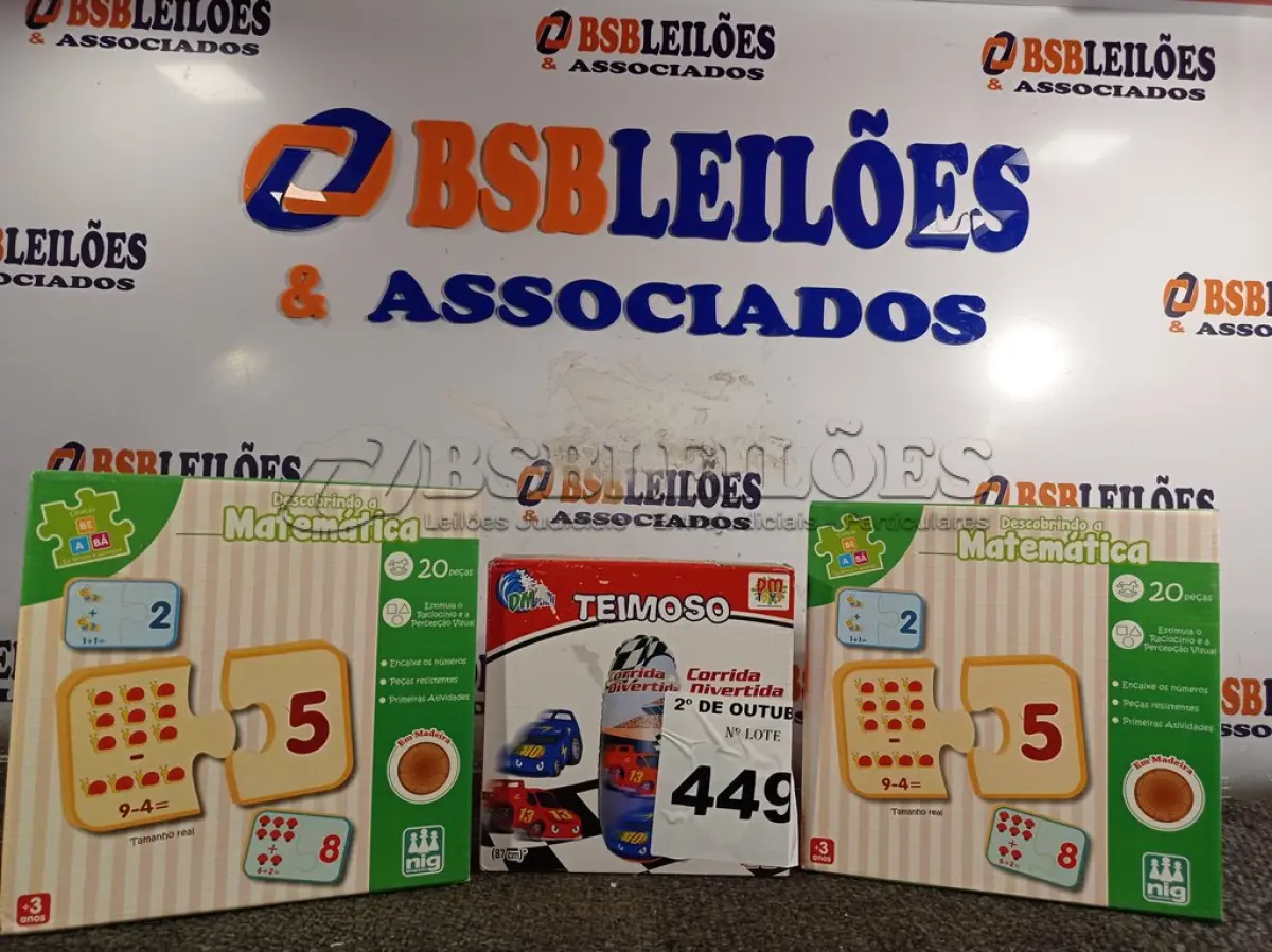LOTE 449 - 01 BONECO TEIMOSO E 02 JOGOS DESCOBRINDO A MATEMÁTICA. (NO ESTADO) ATENÇÃO! FAZER A VISITAÇÃO ANTES DE ARREMATAR, NÃO SABEMOS SE FUNCIONA. LEILÃO NÃO TEM GARANTIA E NEM DEVOLUÇÃO, SUJEITO A POSSÍVEIS AVARIAS VISÍVEIS/OCULTAS E/OU AUSÊNCIA DE COMPONENTES.